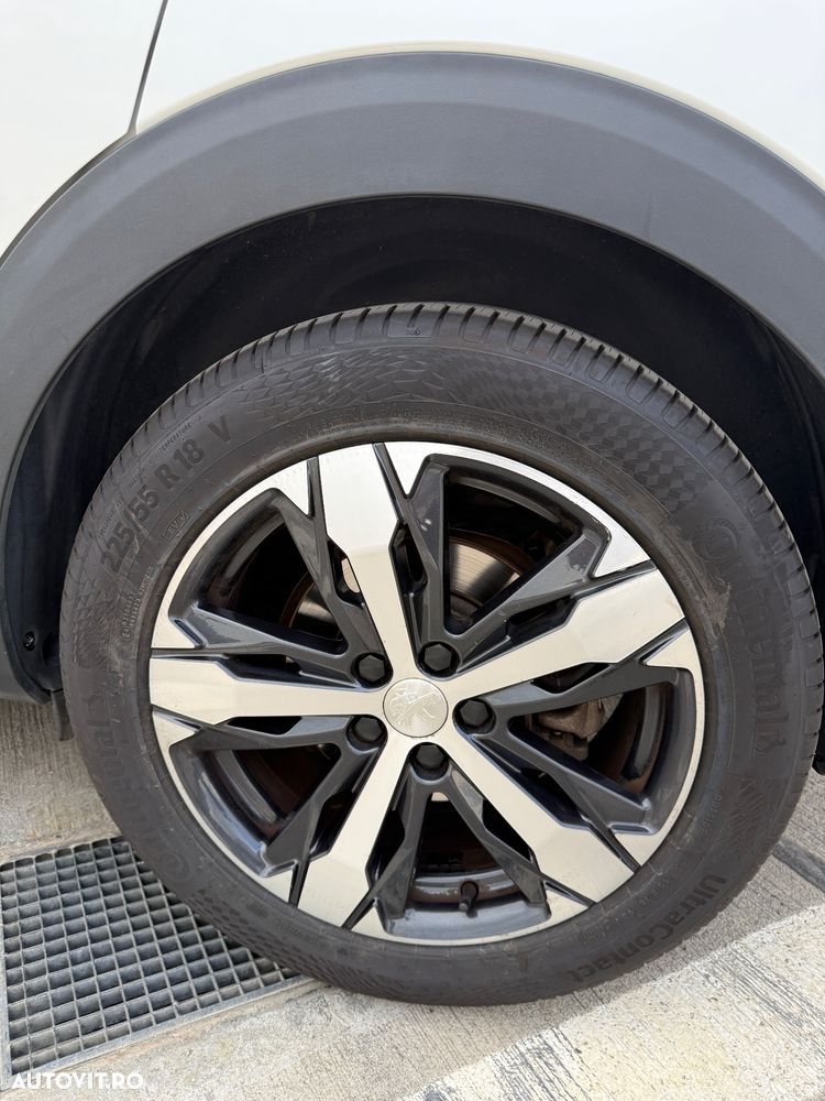 Peugeot 3008 PureTech 130 Stop & Start EAT6 Active - 9