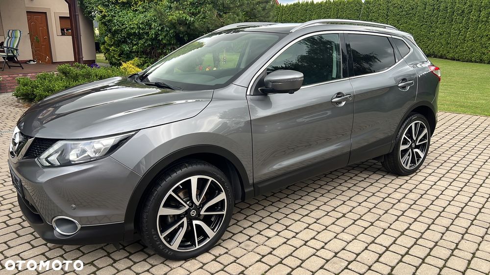 Nissan Qashqai 1.2 DIG-T Tekna - 1