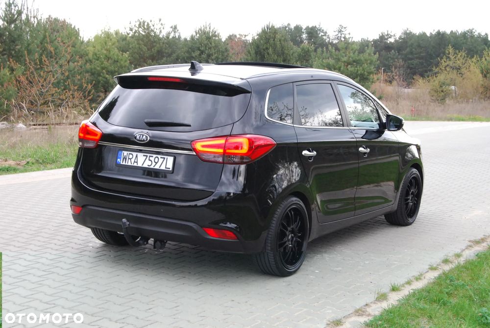 Kia Carens 1.7 CRDi 141 Dream Team Edition - 15
