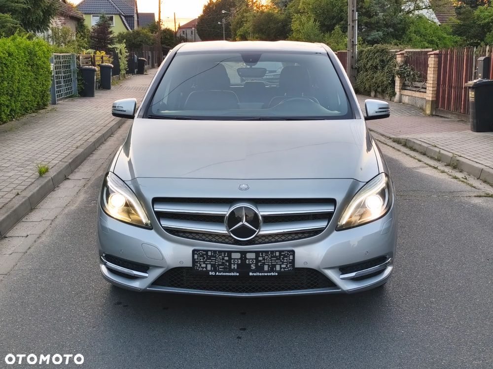 Mercedes-Benz Klasa B 180 (BlueEFFICIENCY) - 3