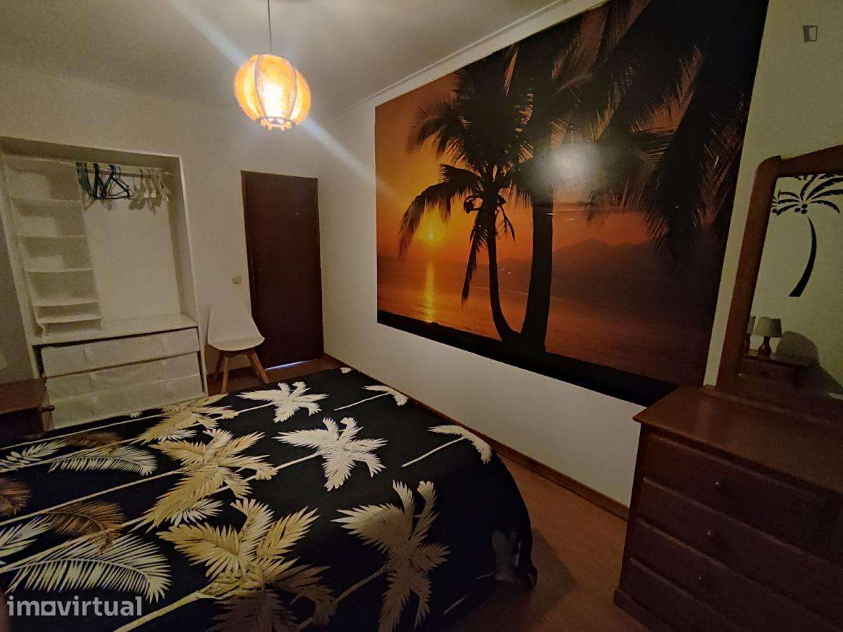 Apartamento com 2 quartos - localizado em Setubal - Grande imagem: 2/46