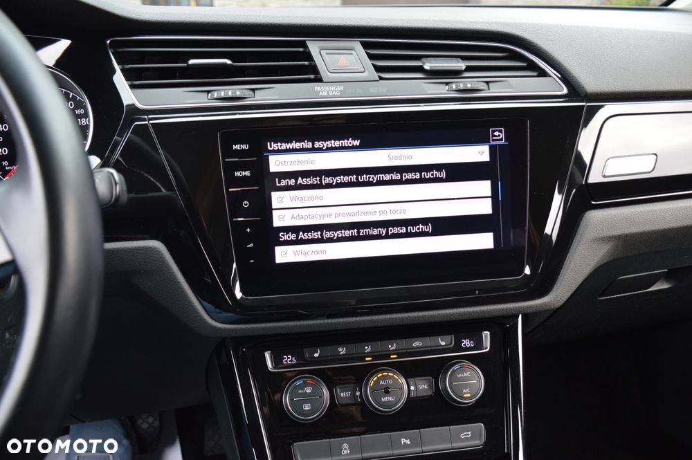 Volkswagen Touran 2.0 TDI SCR (BlueMotion Technology) DSG Highline - 33