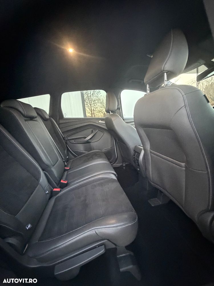 Ford Kuga 2.0 TDCi 4x4 Aut. ST-Line - 12