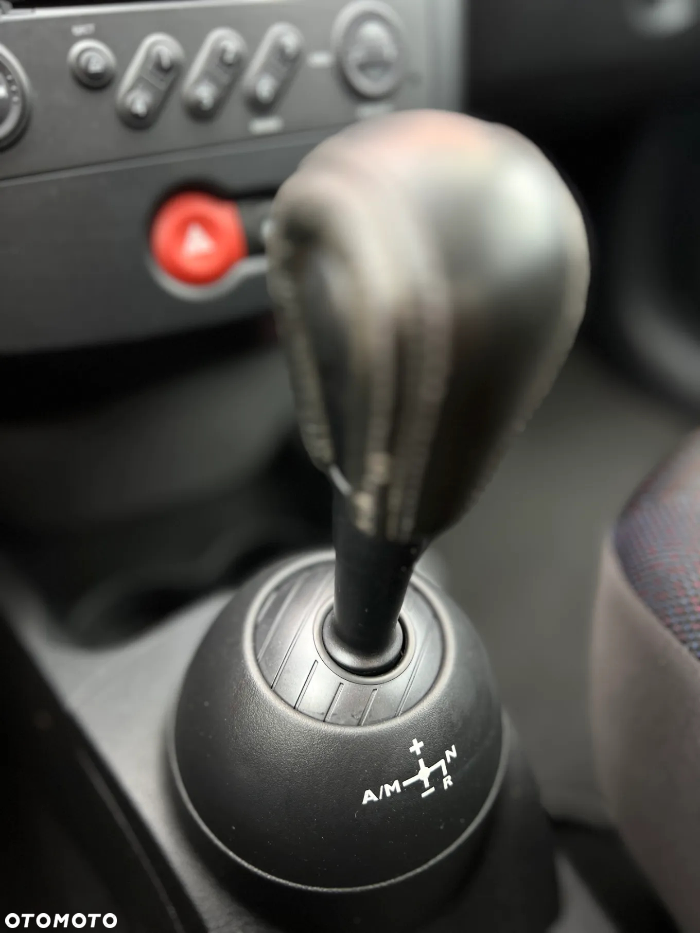 Renault Clio - 22