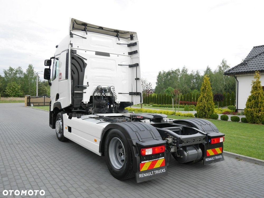 Renault T 440 / 13 L / Standard - 9