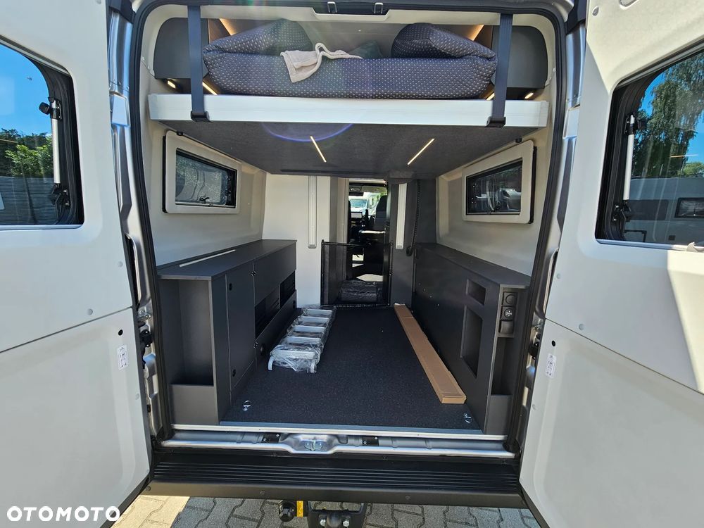 Adria Twin 640 SGX - 24