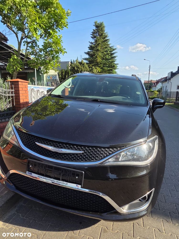 Chrysler Pacifica - 20