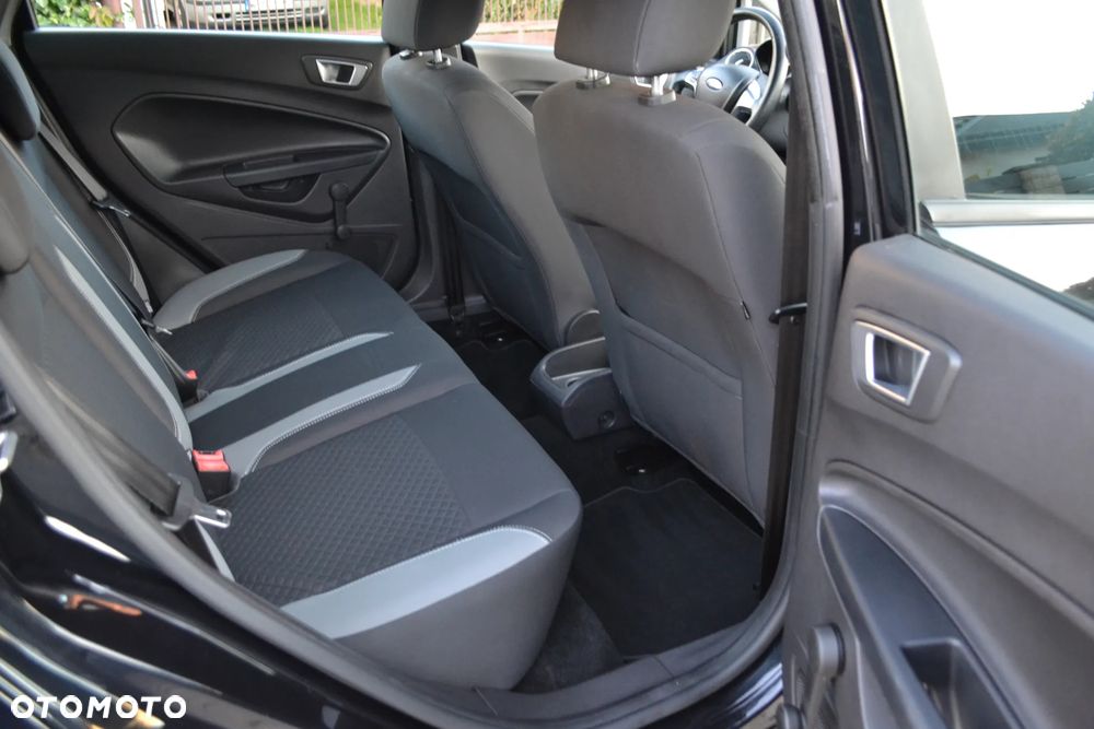 Ford Fiesta - 18