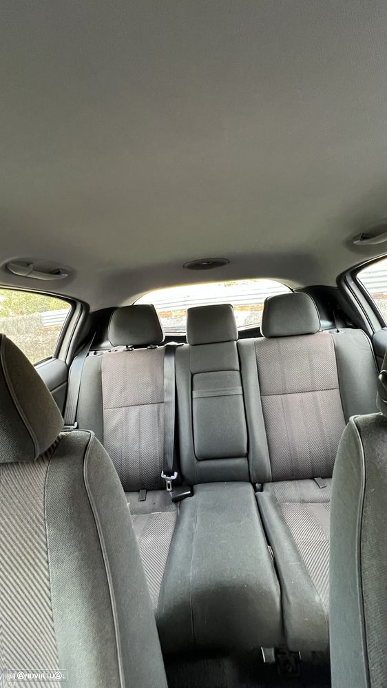 Alfa Romeo 147 1.9 JTD 16V Progression - 13