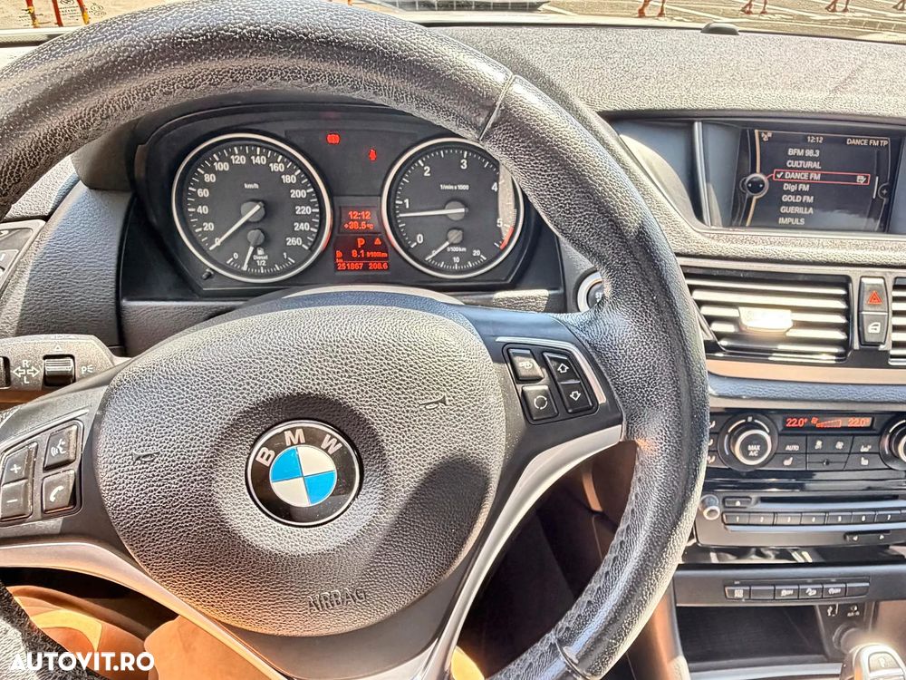 BMW X1 xDrive20d Aut. - 6