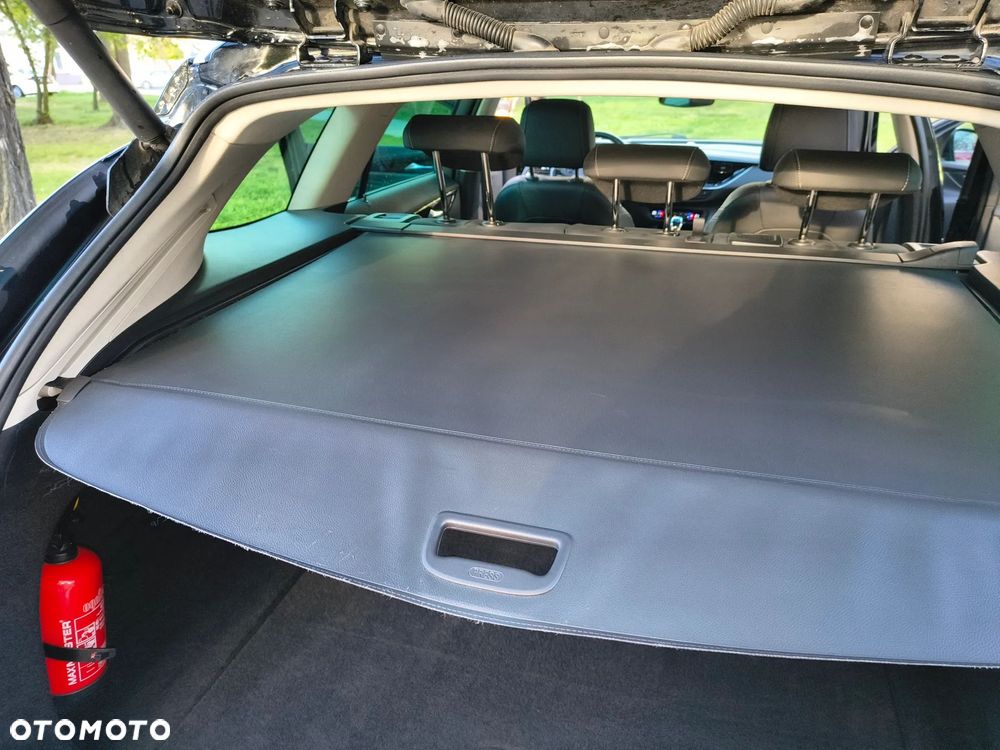 Opel Insignia - 19