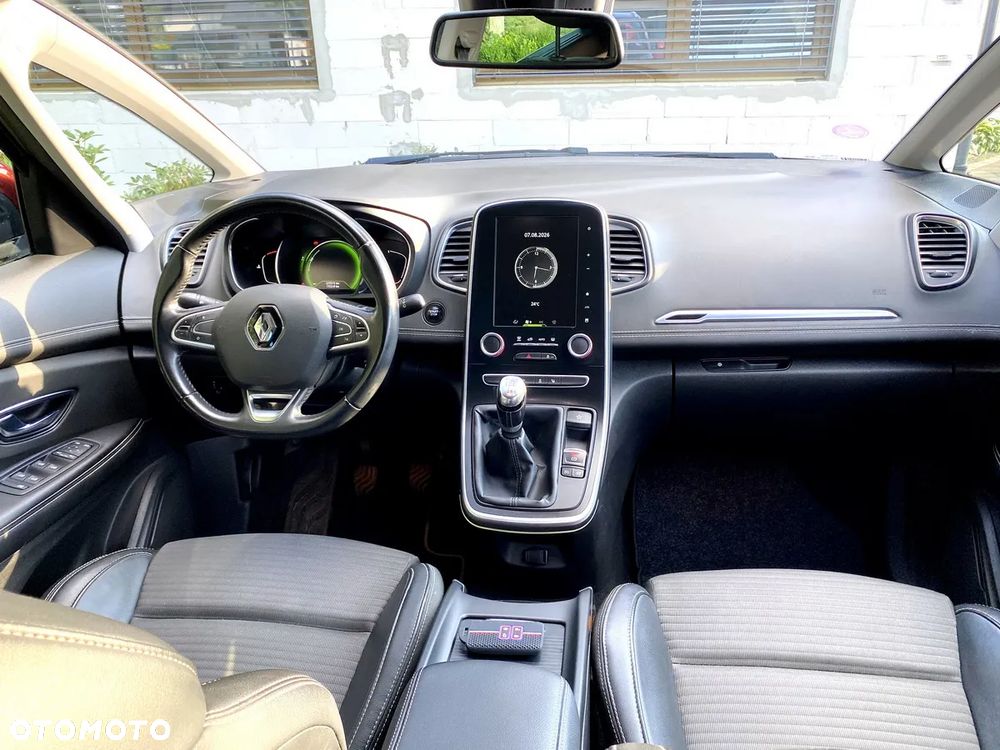 Renault Grand Scenic - 21