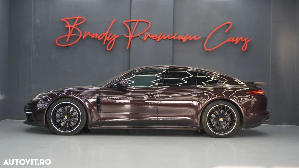 Porsche Panamera 4 E-Hybrid - 4