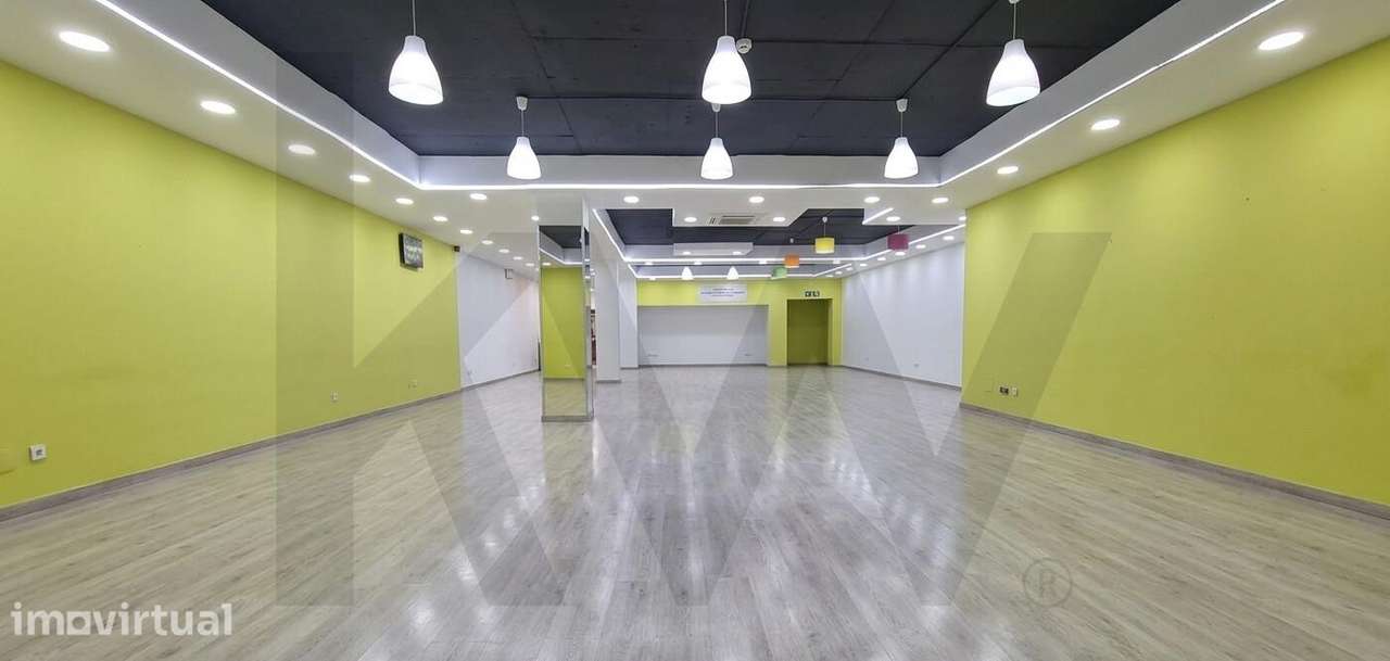 Loja Comercial no Centro do Funchal – Excelente Oportunidade de Invest - Grande imagem: 3/11
