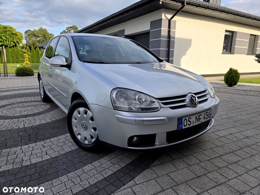 Volkswagen Golf - 1