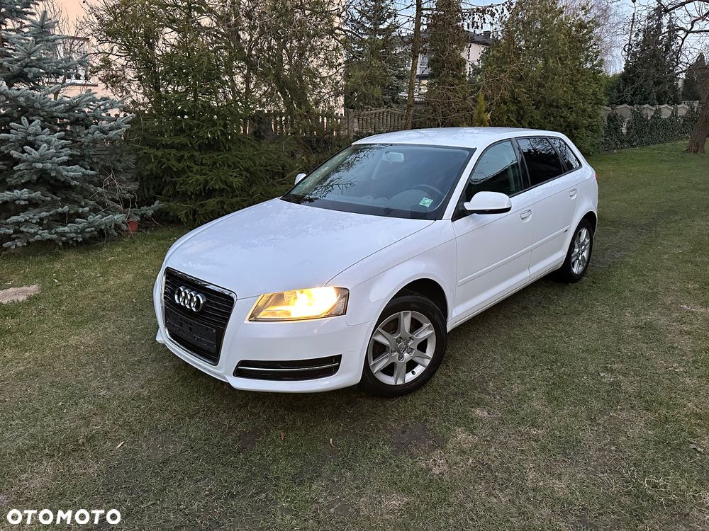 Audi A3 Sportback - 13