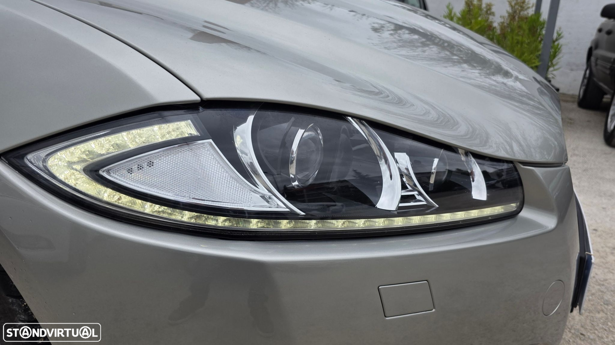 Jaguar XF 2.2 D Premium Luxury - 21