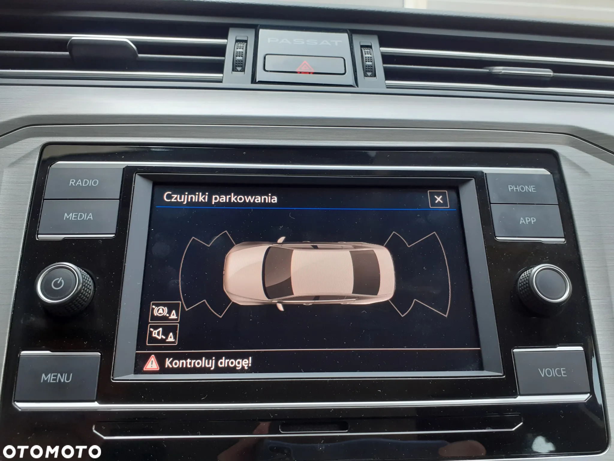 Volkswagen Passat - 20