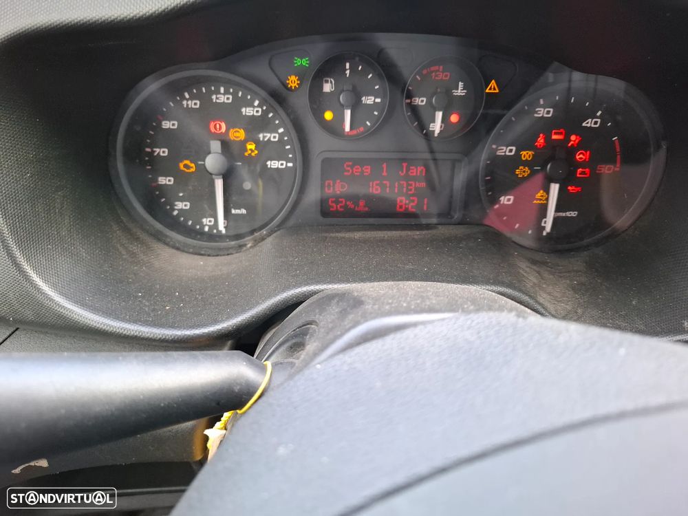 Iveco 35-18 furgao r dupla 12m - 4