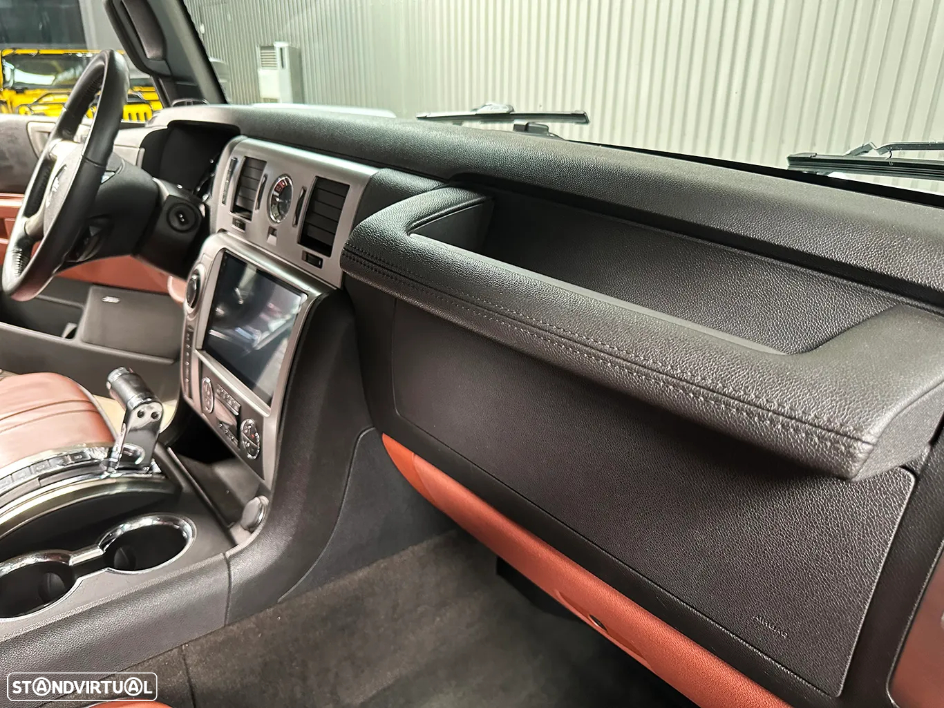 Hummer H2 6.2L V8 SUT - 45