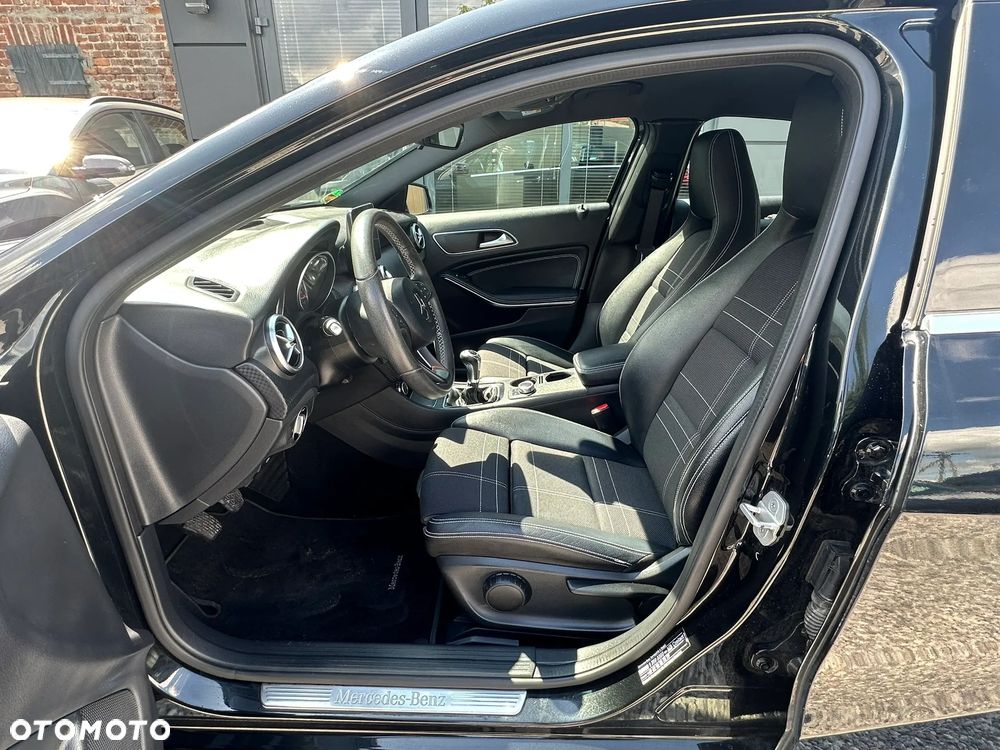 Mercedes-Benz Klasa A 180 (BlueEFFICIENCY) Style - 20