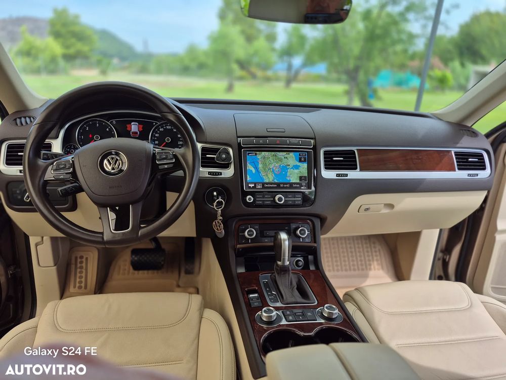 Volkswagen Touareg V6 TDI BMT Supreme Plus - 10