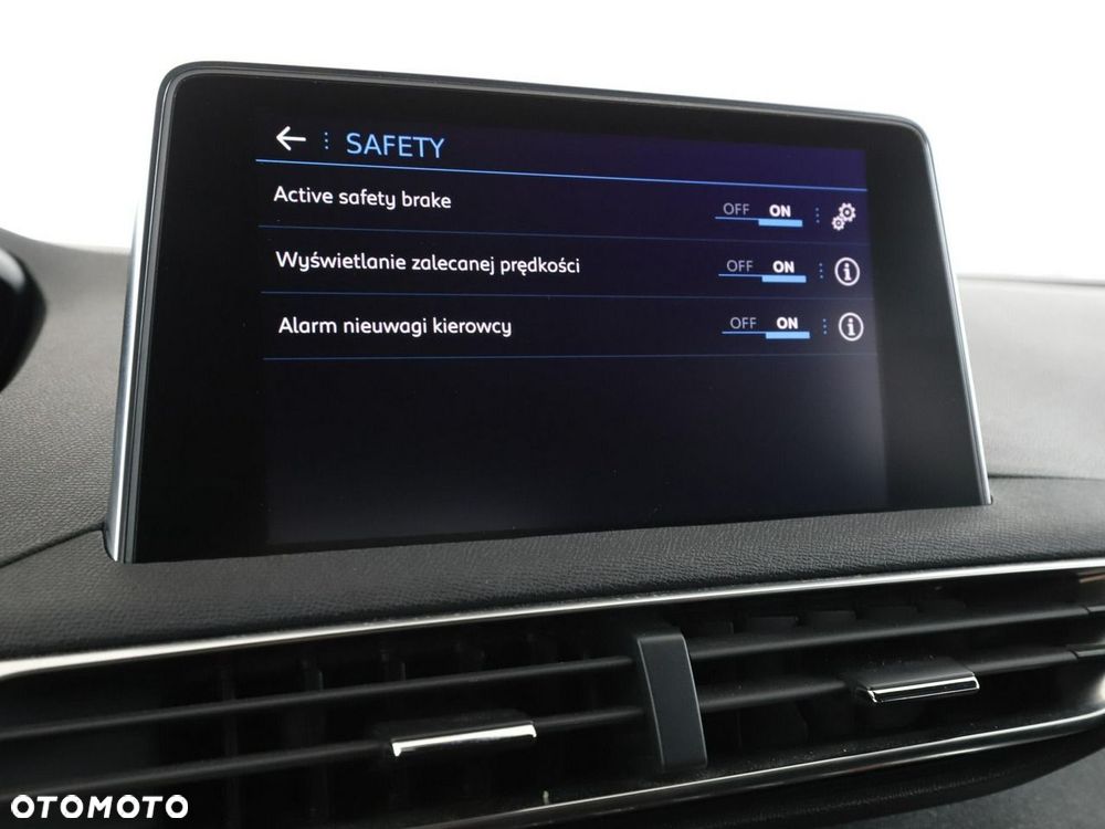 Peugeot 3008 1.2 PureTech GT S&S - 26