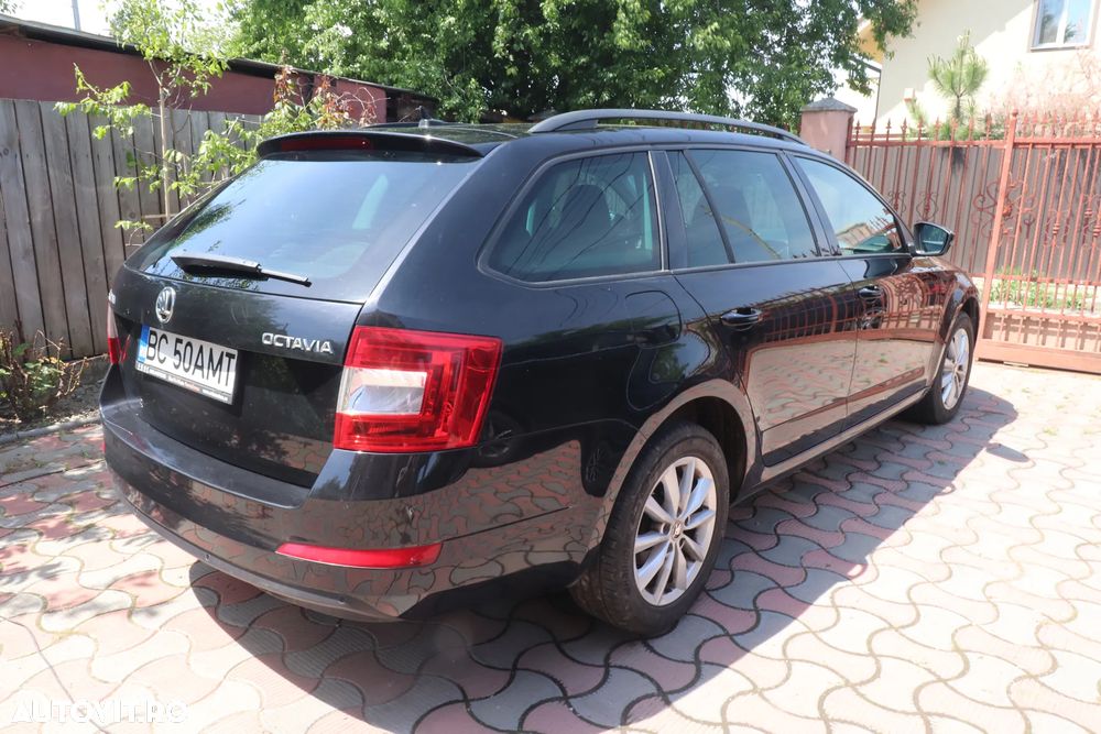 Skoda Octavia 2.0 TDI (Green tec) DSG Style - 12