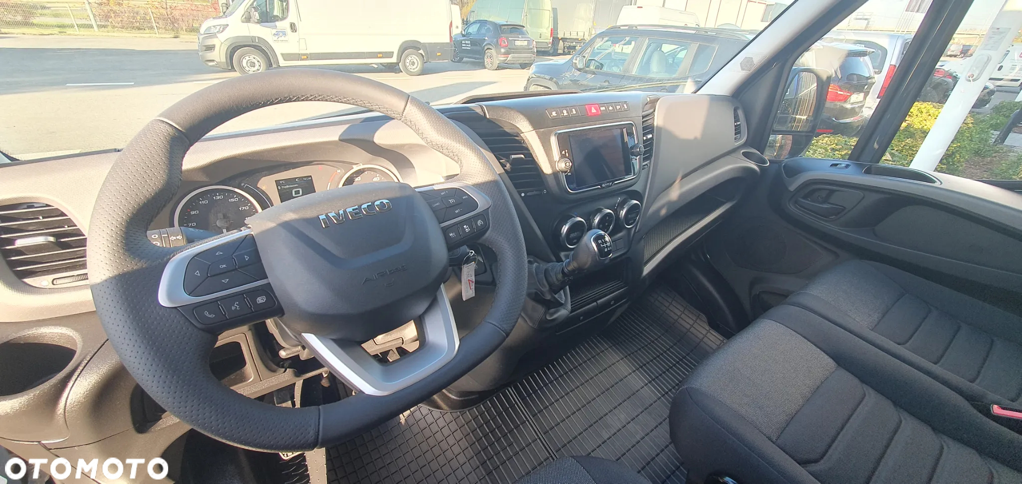 Iveco Daily 35S18V Furgon Izoterma 16m³ - 19