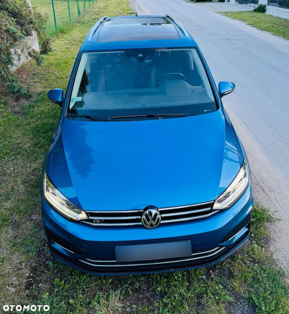 Volkswagen Touran - 10