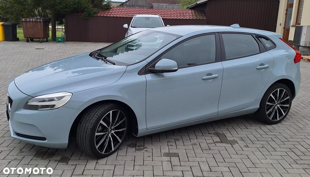 Volvo V40 D2 Momentum - 4