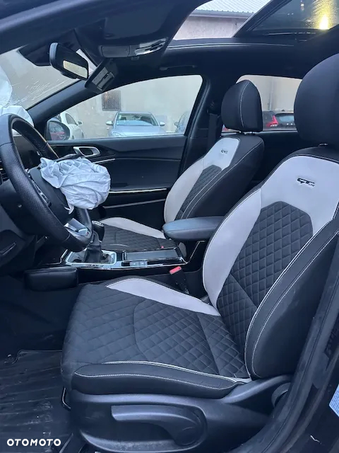Kia Ceed 1.4 T-GDI OPF GT Line - 6