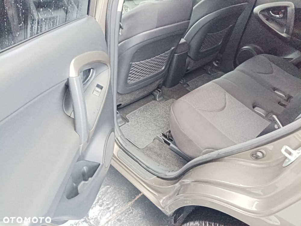 Toyota RAV4 2.0 4x4 Life - 12