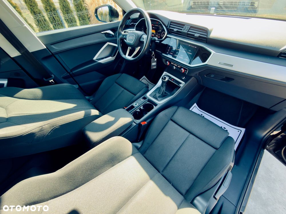 Audi Q3 45 TFSIe S tronic - 12