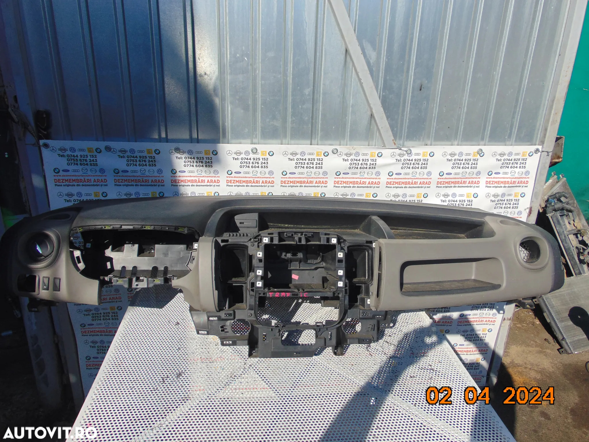 Plansa bord Renault Trafic 2014-2022 Opel vivaro - 4