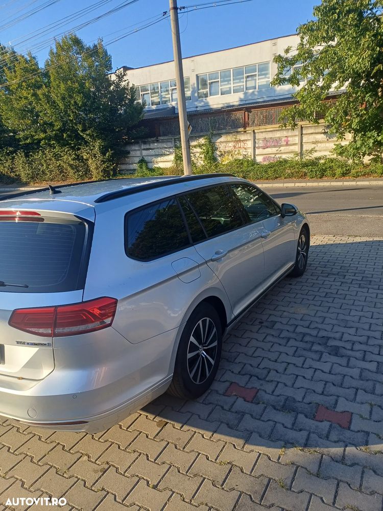 Volkswagen Passat 1.6 TDI Advance - 5