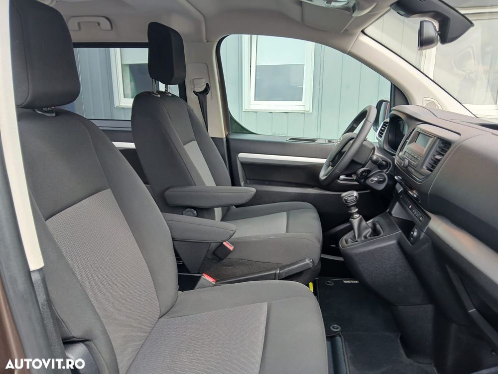 Toyota Proace 1.5 D-4D 120CP 7+1 L2H1 Comfort - 21