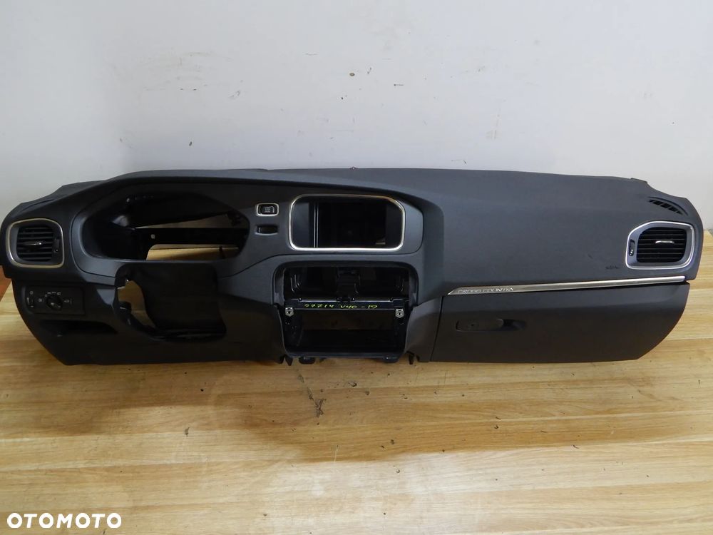 Deska rozdzielcza kokpit konsola airbag Volvo V40 v40 II 12-19 Cross Country Łuków części - 1