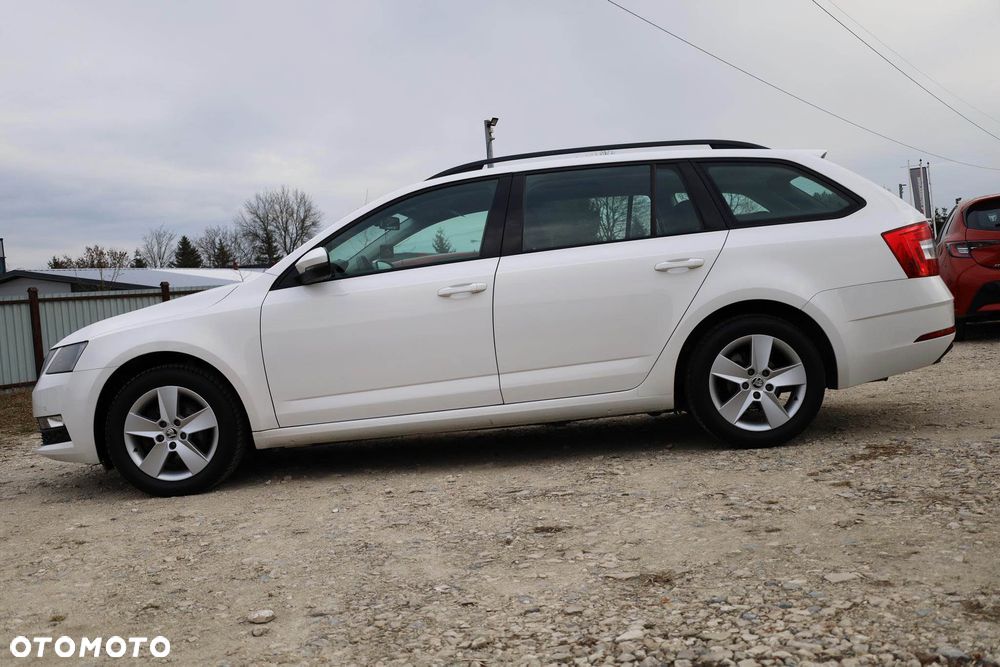 Skoda Octavia 2.0 TDI Ambition DSG - 8