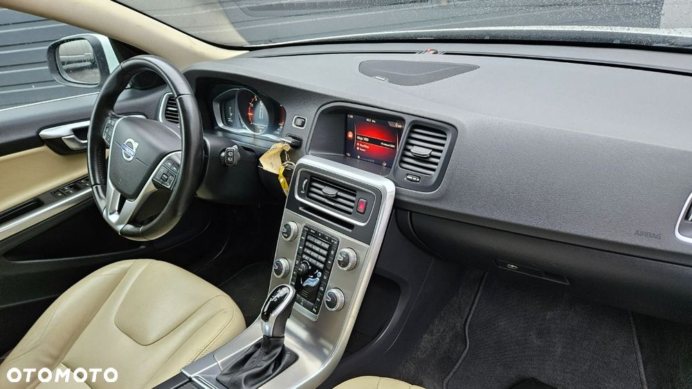 Volvo V60 - 28