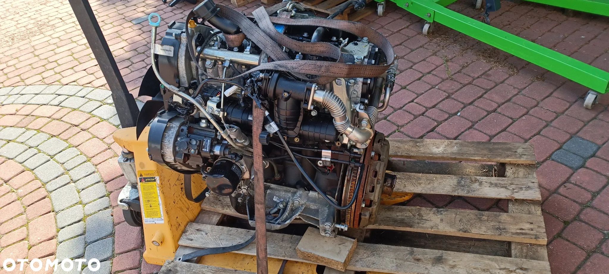 Silnik IVECO 2,3 Nr F1AGL411H tylko 74 000km z 2017r - 1