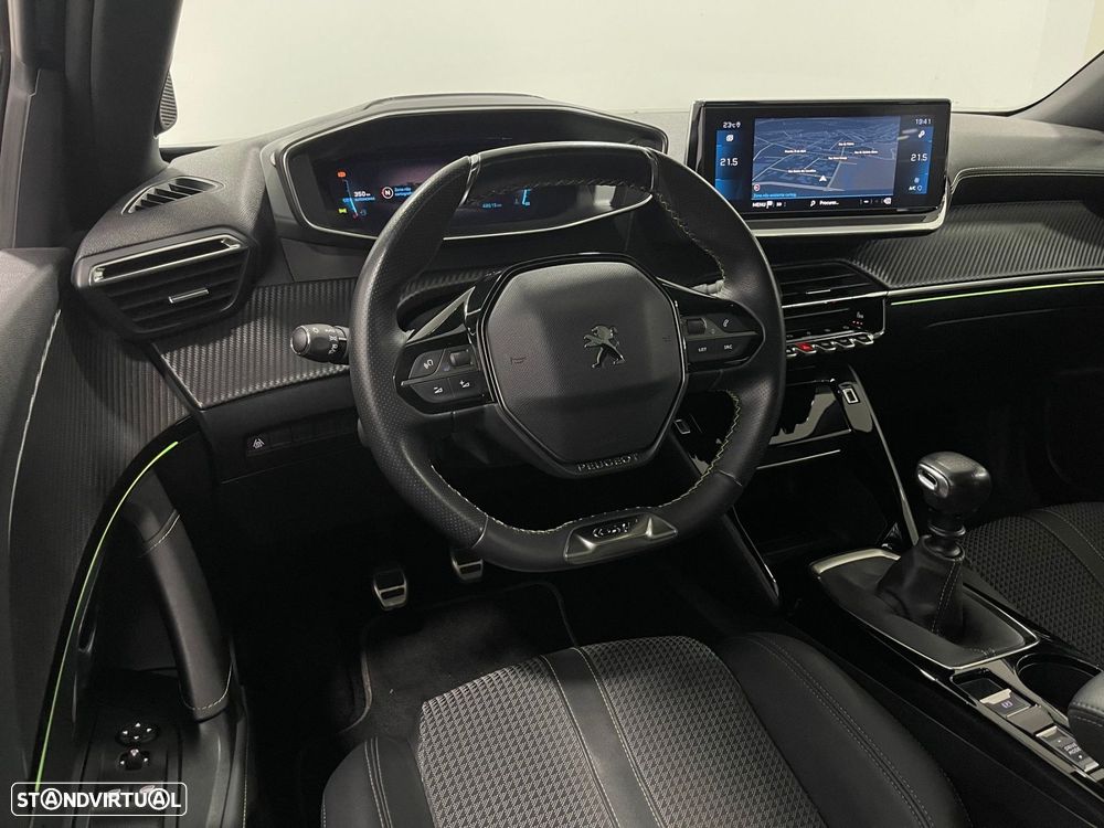 Peugeot 2008 1.2 PureTech GT Line - 25