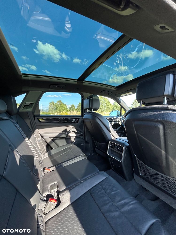 Porsche Cayenne Platinum Edition - 23