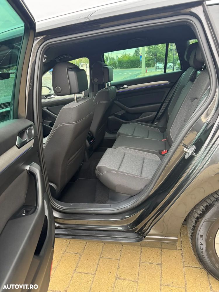 Volkswagen Passat 2.0 TDI SCR DSG - 25