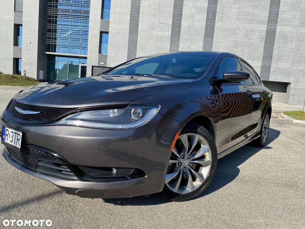 Chrysler 200 - 2