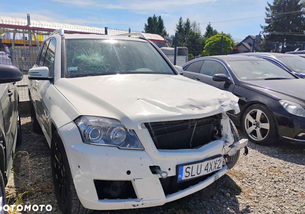 Mercedes-Benz GLK - 2