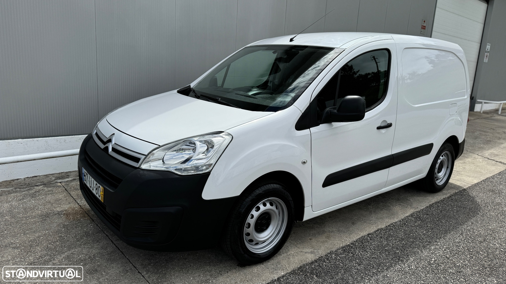 Citroën Berlingo 1.6 HDI L1H1 CX Automática - 19