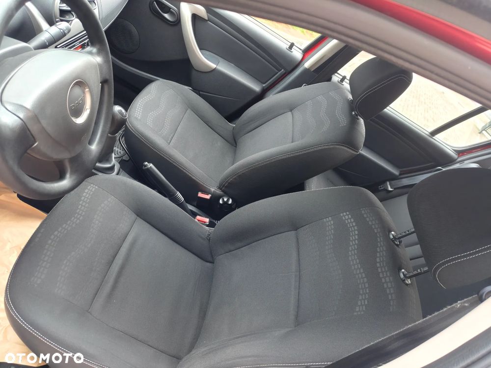 Dacia Sandero Stepway 1.6 - 30