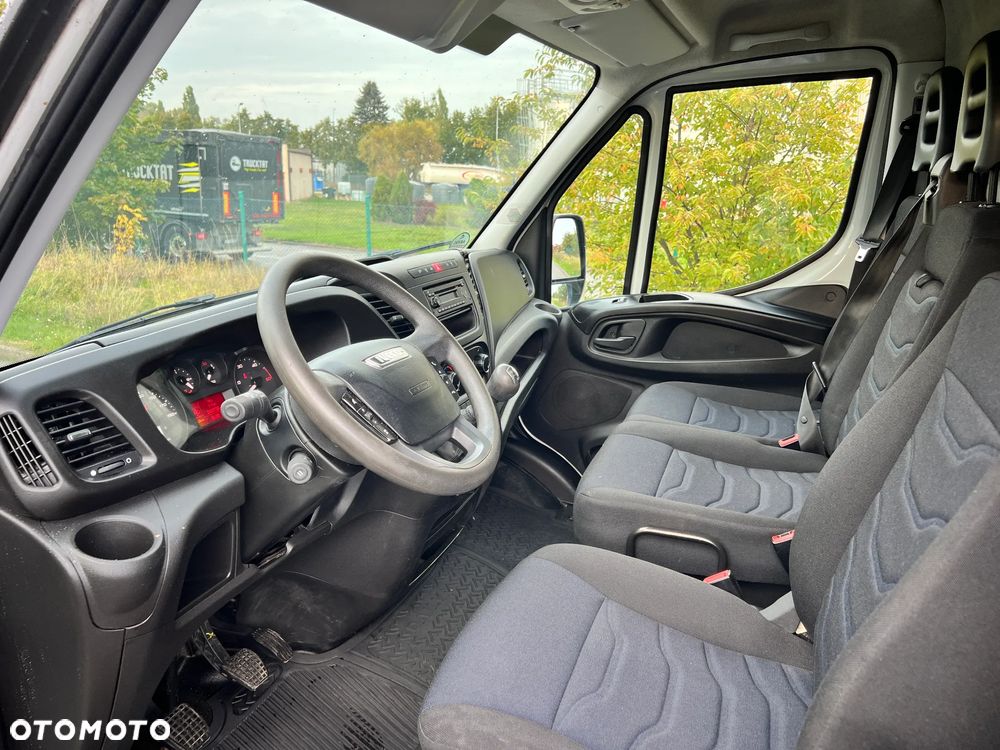 Iveco Daily 35S12 - 12