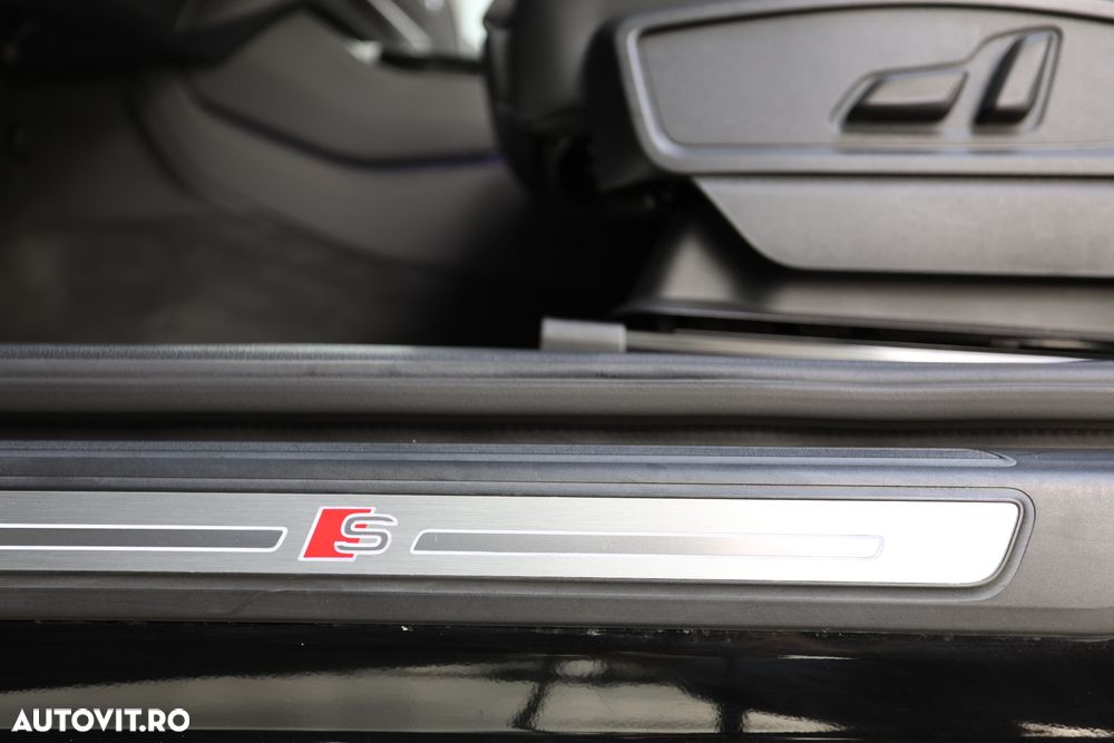 Audi Q5 50 TFSIe quattro S tronic S line - 35
